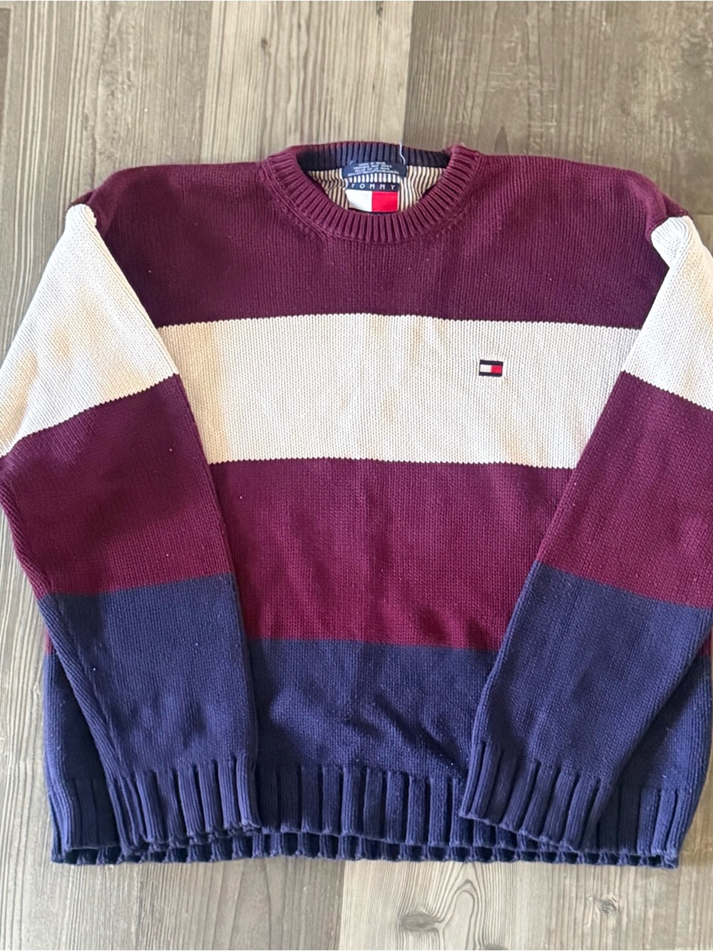 Tommy Hilfiger Burgundy, Navy & White Striped Crewneck Sweater 💯 % cotton
